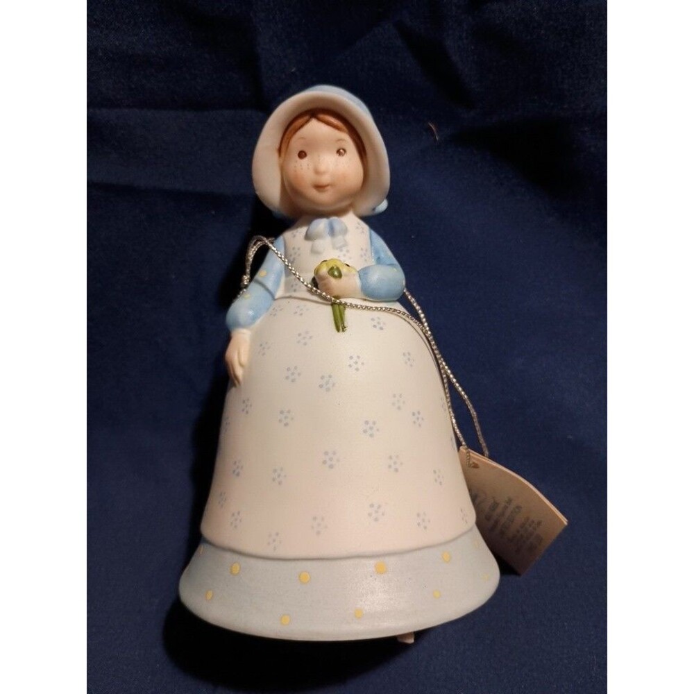 Holly Hobbie "A Mother's Love" New